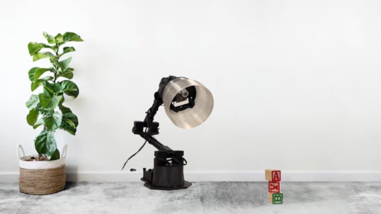 这款皮克斯风格的灯机器人可能暗示了 Apple 让家用机器人成为现实的梦想