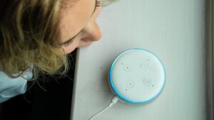 Alexa 的 AI 大改造可能又被推迟了，我对 Amazon 的新助手会如此智能失去了信心
