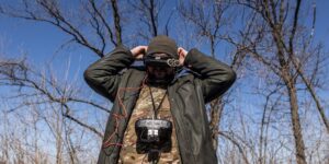 官方媒体称，发送给俄罗斯军队的无人机耳机被诱杀，开机时会爆炸