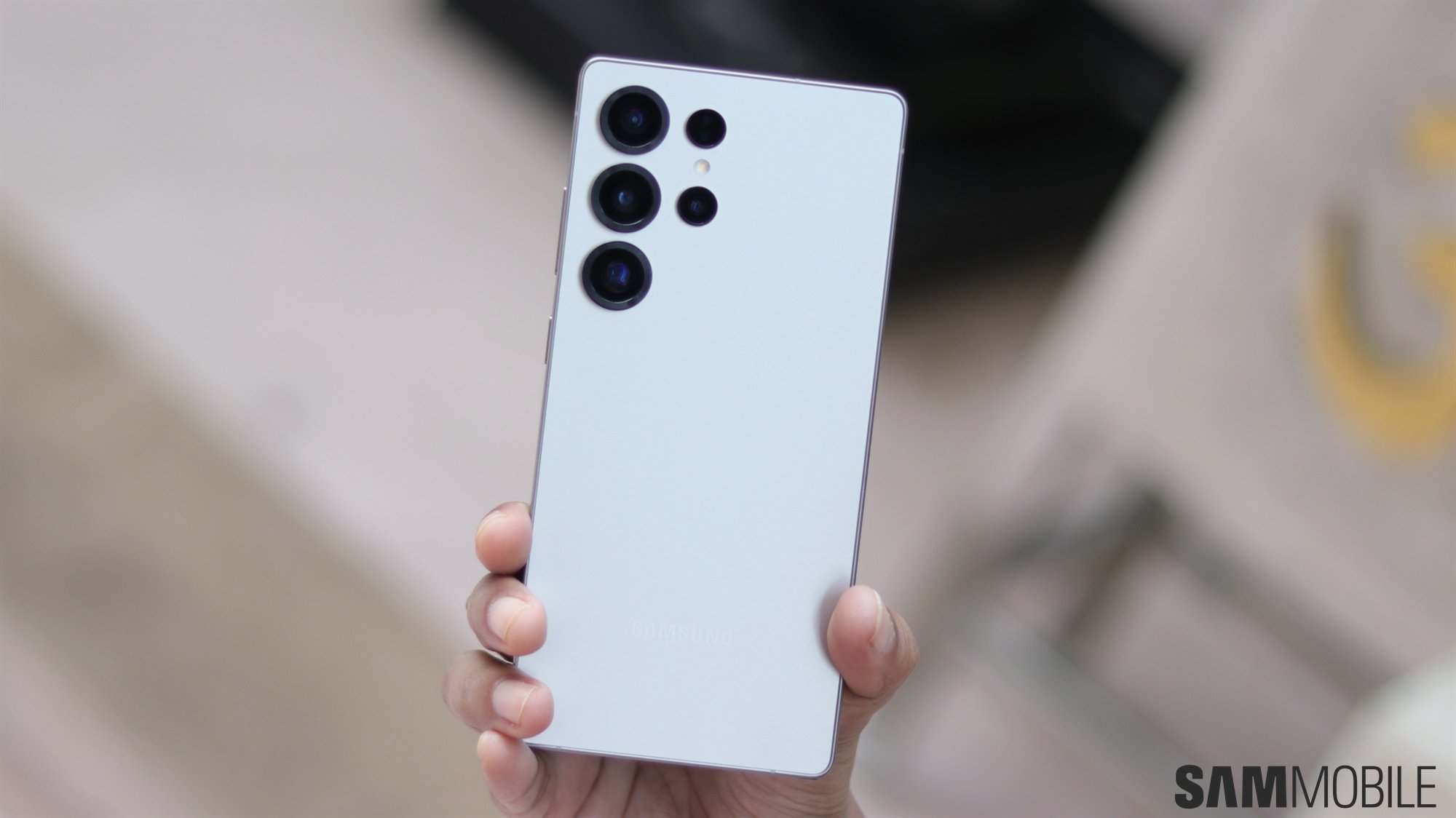您的 Galaxy S25 充电慢吗？您并不孤单