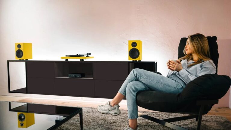 Pro-Ject 色彩缤纷的新 Hi-Fi 组合明亮、有趣，而且极具冲击力