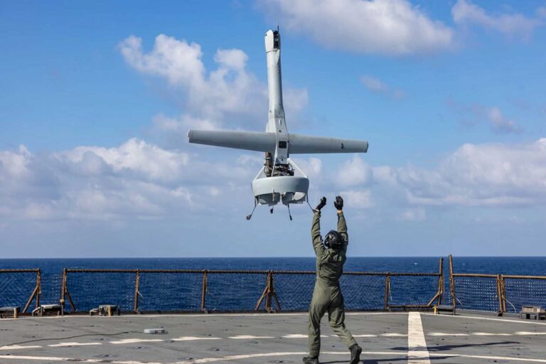 罗马尼亚将从美国接收 12 架 MQ-35A V-BAT 无人机，用于在黑海收集情报