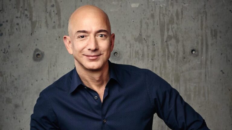 谁应该扮演下一个詹姆斯邦德？Jeff Bezos 希望您加入进来