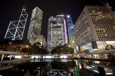 香港将裁减数千个公务员职位并投资人工智能