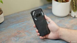 Nothing 的下一款 Android 手机泄露了（它的摄像头驼峰更上一层楼）