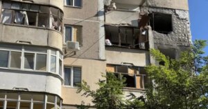 俄罗斯军队在一周内在赫尔松地区发射了近 2,000 架无人机