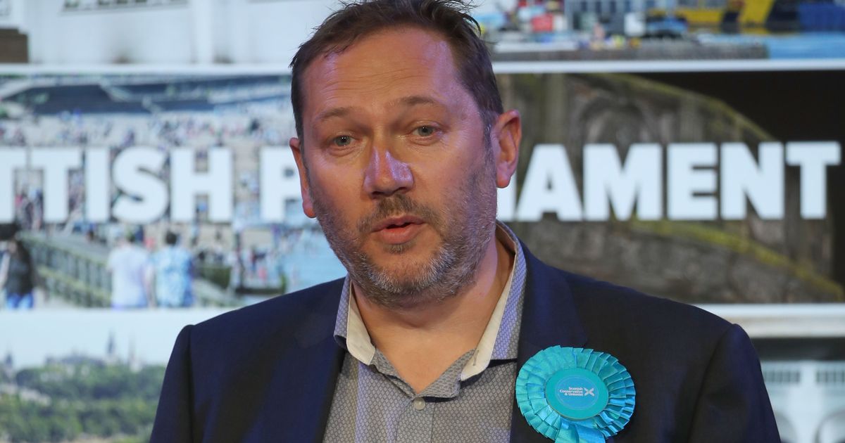 Tory MSP 在一个月内提交了 900 多个“虚假”问题后，花费了纳税人 100,000 英镑