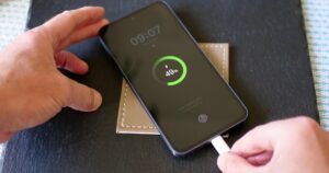 三星可能最终通过 Galaxy S26 系列结束电池尺寸问题