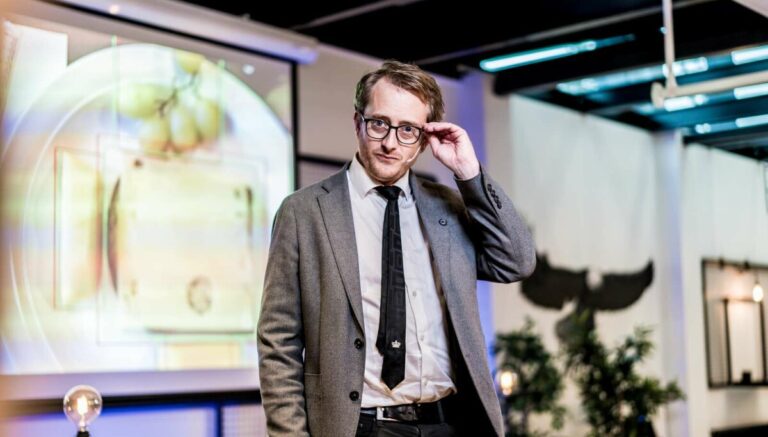 研究人员：“人工智能将在五年内接管新闻业”