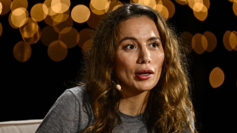 前 OpenAI 首席技术官 Mira Murati 将推出竞争对手的 AI 初创公司 Thinking Machines Lab