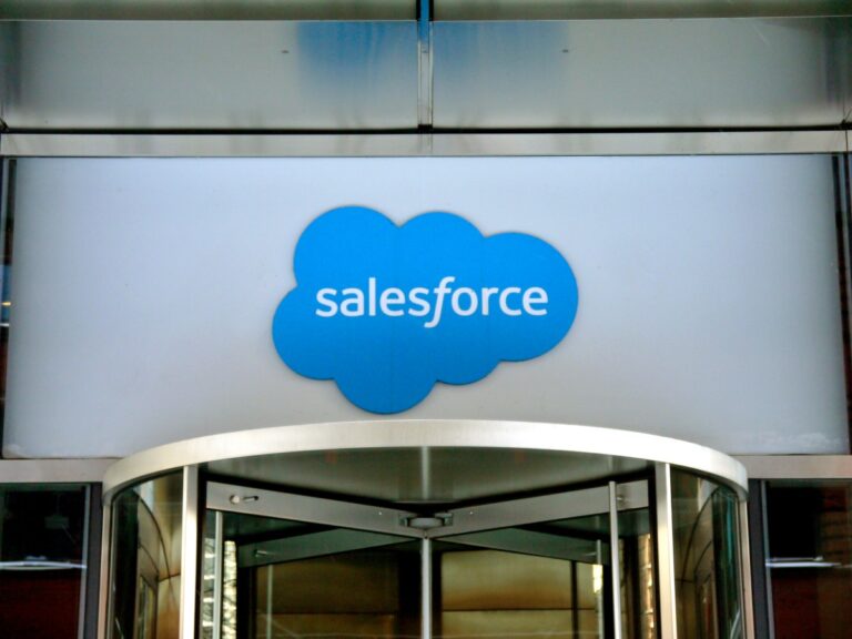 Salesforce 将在新加坡投资 $1B 以促进 AI 的采用