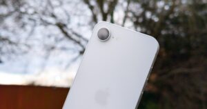 网络测试显示 iPhone 16e 中的 Apple C16 调制解调器在重要领域获胜