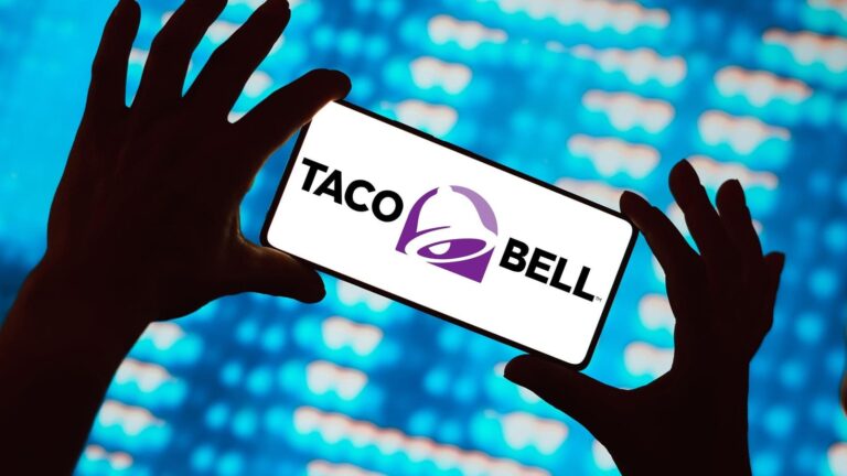 代理 AI 进入管理领域：Taco Bell 的字节级虚拟餐厅领导方法