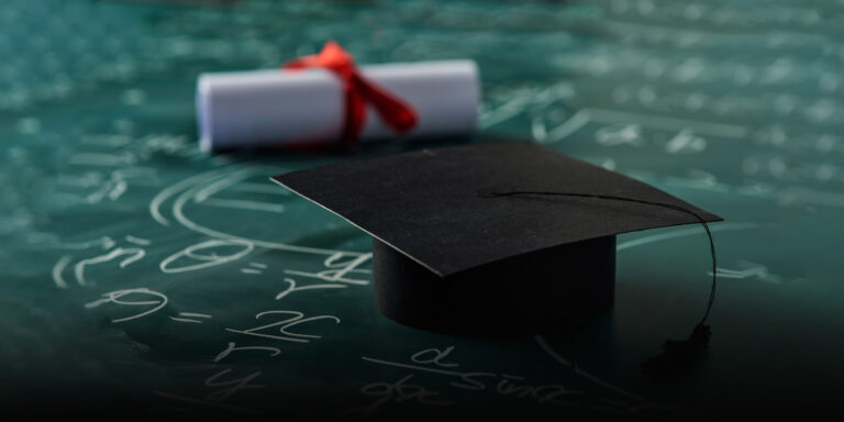 中国的顶尖大学都希望变得更大。按照字面。