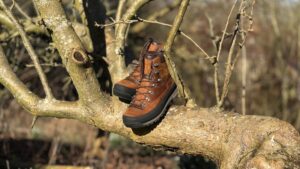 AKU Conero GTX NBK 登山靴评测：以意大利风情征服小径