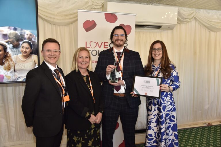 City College Plymouth 在 AoC Beacon Awards 上凭借 AI 驱动的教育工具引领潮流