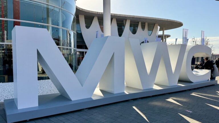 MWC：AI 将在 2025 年以 5 种方式改变移动行业