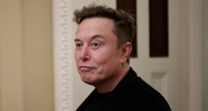 埃隆·马斯克 （Elon Musk） 以 330 亿美元的价格将 X 出售给他的 xAI 初创公司