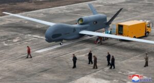 审视理由：朝鲜将 RQ-4 全球鹰复制到 T