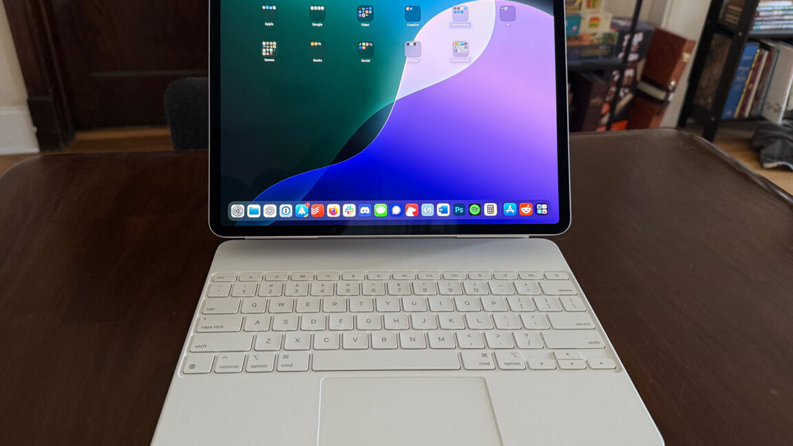 2025 iPad Air 动手实践：为什么要搞砸好东西？