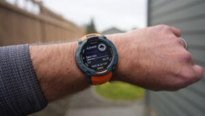 这款 Garmin 手表以实惠的价格赢得了我的心