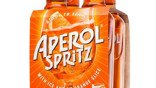 随着即食 Aperol Spritz 瓶装酒在英国超市推出，购物者疯狂