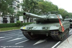 西班牙豹 2E 坦克将很快配备 Trophy APS 以应对现代威胁