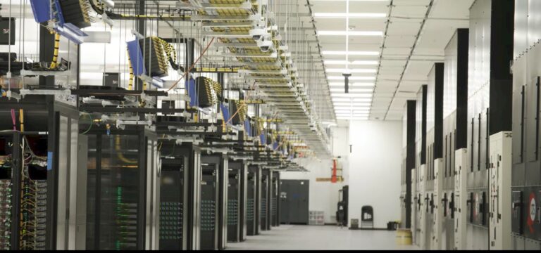 四重目标：Meta 提议将 Qlc SSD 作为数据中心的新存储层