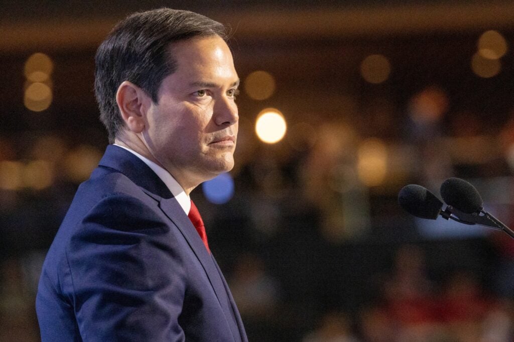马尔科·卢比奥（Marco Rubio）正在利用人工智能的力量取消持有“亲哈马斯”观点的外国学生的签证：“抓住并撤销”