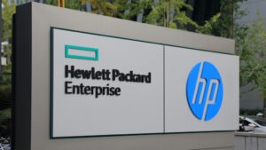HPE 2025 财年第 1 季度：服务器热潮推动收入增长，但利润率承压
