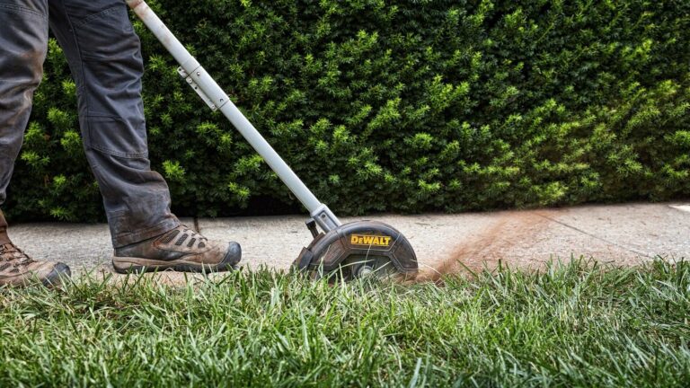 DeWalt 细线修剪器 VS Edger：哪个最适合什么工作？