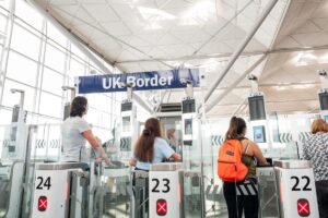 英国人可以通过面部识别软件避免护照排队