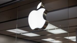 Apple 将 AI 驱动的 Siri 功能推迟到 2026 年