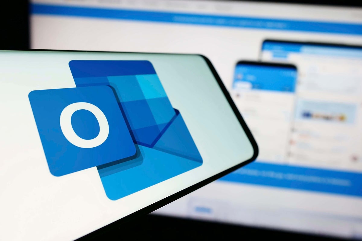 Microsoft 调查影响 Outlook 服务的中断