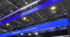 InterSystems 在 HIMSS25 上推出了一款全新的 AI 驱动的 EHR
