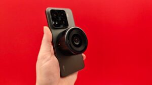MWC 2025 证明硬件创新永远比 AI 更有趣