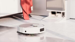 iRobot 有新的 Roombas，但听起来没有信心会卖掉它们