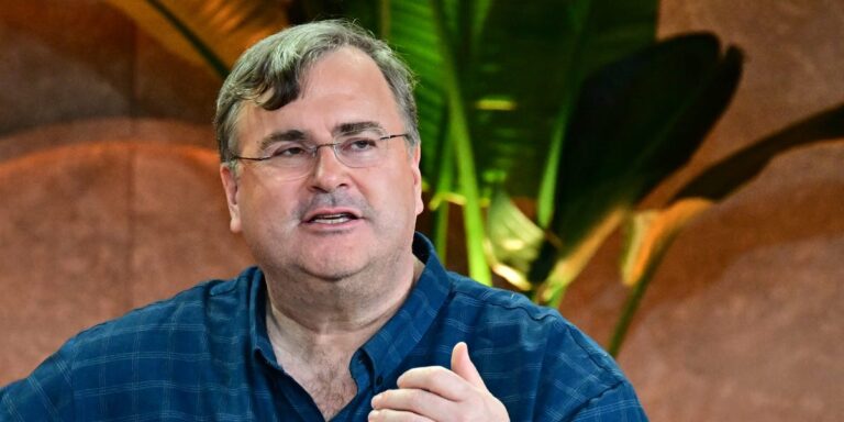 发现 AI 没有帮助？里德·霍夫曼 （Reid Hoffman） 说你还不够努力。