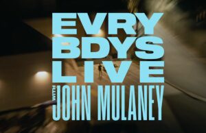 约翰·木兰尼 （John Mulaney） 的 Netflix 现场脱口秀节目有一个相当荒谬的预告片