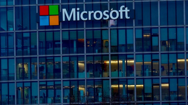 Microsoft 开发 AI 推理模型以与 OpenAI 竞争：报告