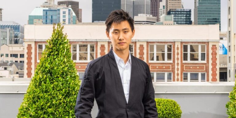 AI 代理即将进入军队。风险投资人喜欢它，但研究人员有点谨慎。