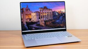 三星 Galaxy Book 4 Edge 评测：这款 Copilot+ PC 带来了热量