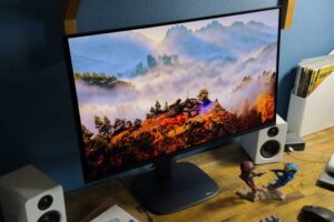 Alienware AW2725Q 显示器评测：4K 240Hz Qd-OLED 荣耀，物超所值