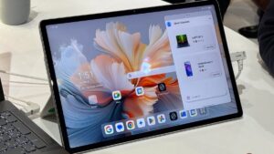 摩托罗拉在 MWC 上对 Smart Connect 的 AI 升级使其比以往任何时候都更加重要