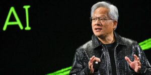观看直播：Nvidia 首席执行官黄仁勋在 GTC 2025 AI 大会上登台发表大型主题演讲