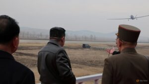 朝鲜领导人金正恩监督人工智能自杀式无人机的测试：官方媒体