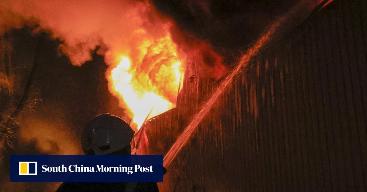 俄罗斯无人机对乌克兰哈尔科夫的袭击造成 2 人死亡，35 人受伤