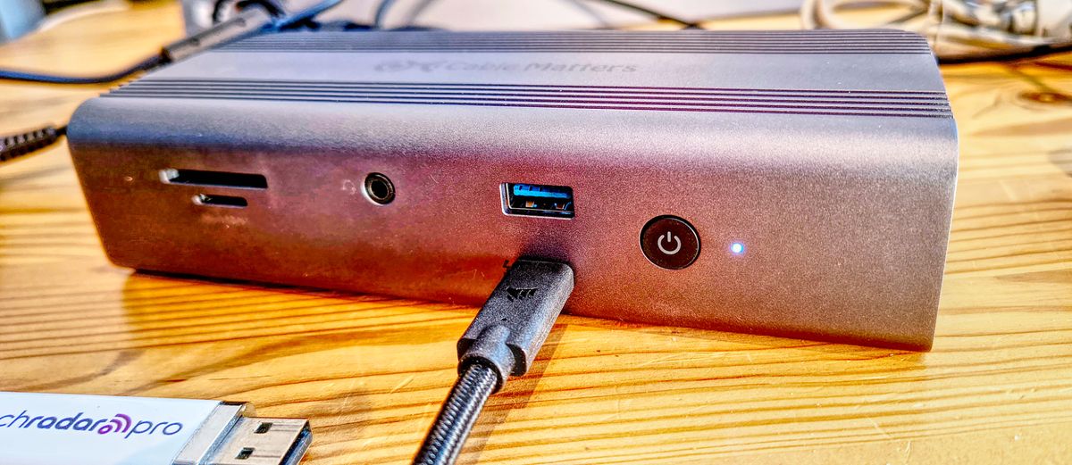 我回顾了 Cable Matters Thunderbolt 5 扩展坞，它可能是目前价格最好的 TB5 设备