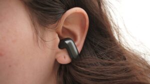 当心，Shokz - 三星可能会在今年夏天进入开耳式耳塞游戏