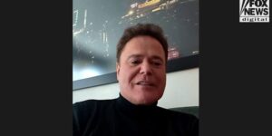 唐尼·奥斯蒙德 （Donny Osmond） 表示，观众会对 AI 版本的他感到“惊慌失措”